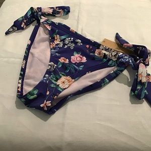 Swimsuit Bottoms Small, NWT Cremioux Navy Floral